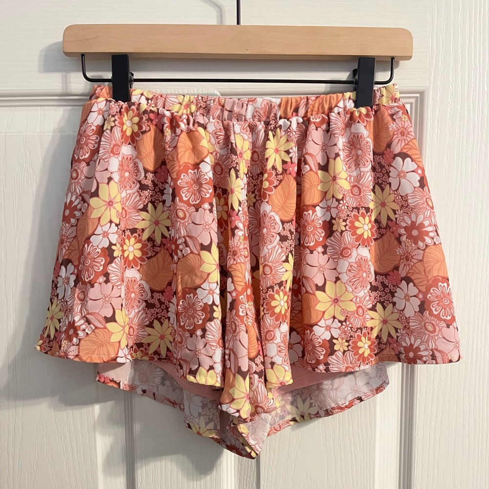 Altar’d State Retro Floral Shorts - Size S